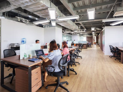 pexels-coworkingspace-replus-105195823-9497770